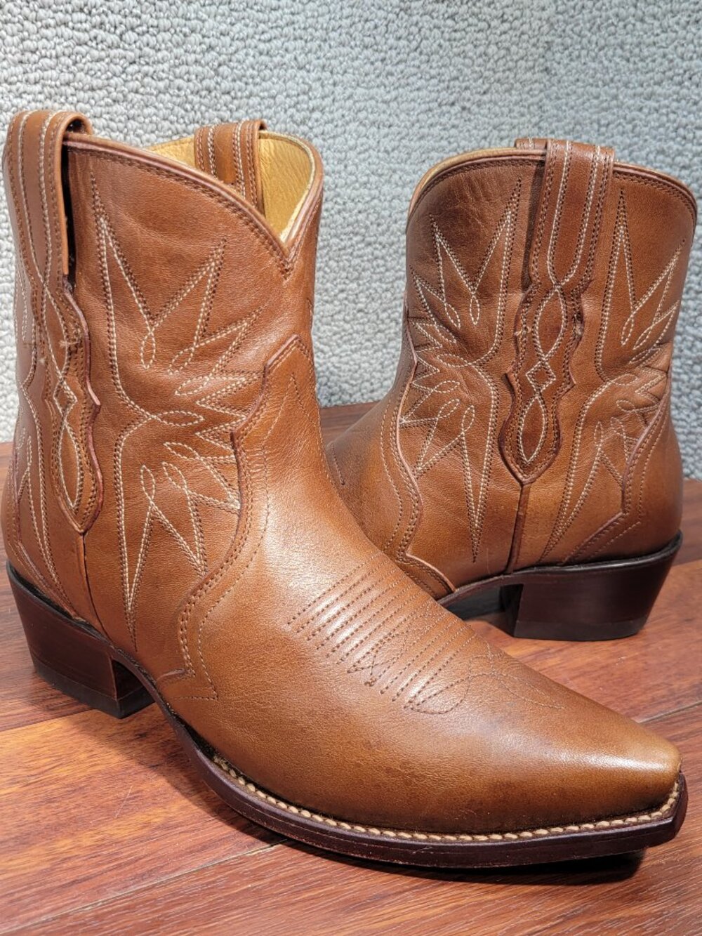 Tecovas The Lynn Women's Size 8B Saddle Cowhide Bootie Boots